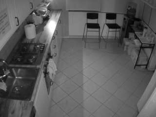 voyeurcam-julmodels-kitchen-2