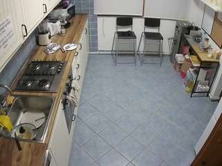 voyeurcam-julmodels-kitchen-2 Webcam Model Profile