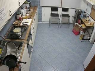 voyeurcam julmodels kitchen 2