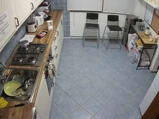 voyeurcam julmodels kitchen 2