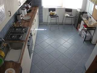 voyeurcam-julmodels-kitchen-2 Live Webcam on CamSoda