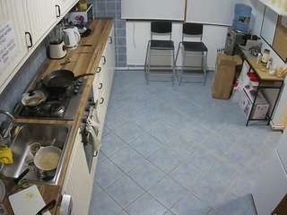  voyeurcam-julmodels-kitchen-2 chat room