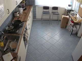 voyeurcam-julmodels-kitchen-2