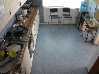 voyeurcam-julmodels-kitchen-2