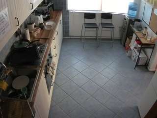 voyeurcam-julmodels-kitchen-2