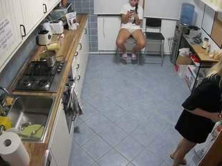 voyeurcam julmodels kitchen 2