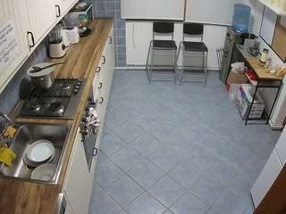 voyeurcam julmodels kitchen 2