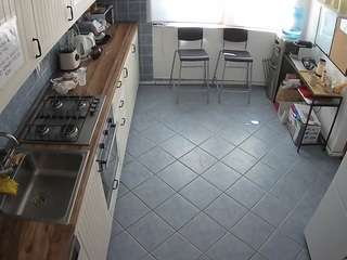 voyeurcam-julmodels-kitchen-2