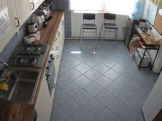 voyeurcam-julmodels-kitchen-2