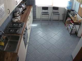 voyeurcam-julmodels-kitchen-2