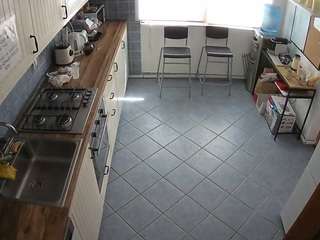 voyeurcam julmodels kitchen 2