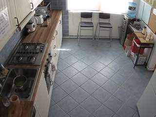 voyeurcam-julmodels-kitchen-2