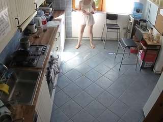 voyeurcam-julmodels-kitchen-2