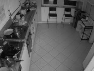 voyeurcam-julmodels-kitchen-2 camsoda