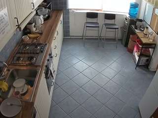 voyeurcam-julmodels-kitchen-2 camsoda