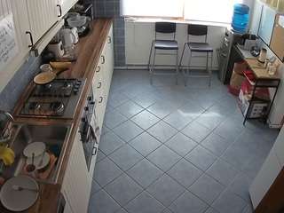 voyeurcam-julmodels-kitchen-2 camsoda