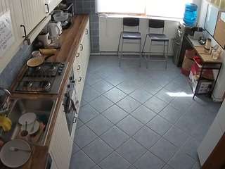 voyeurcam-julmodels-kitchen-2 camsoda