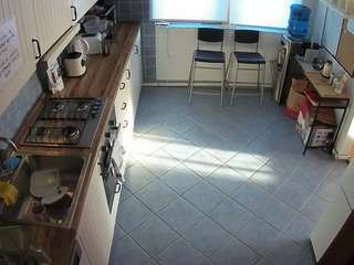 voyeurcam-julmodels-kitchen-2