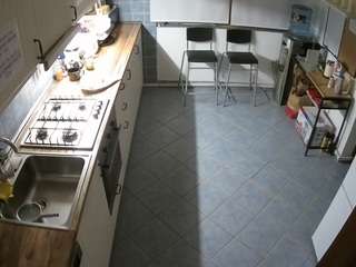voyeurcam-julmodels-kitchen-2