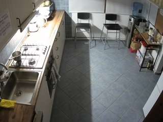 voyeurcam-julmodels-kitchen-2