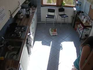 voyeurcam-julmodels-kitchen-2
