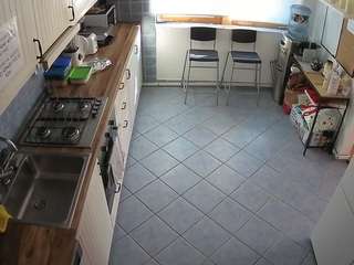 voyeurcam-julmodels-kitchen-2