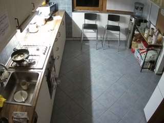 voyeurcam-julmodels-kitchen-2