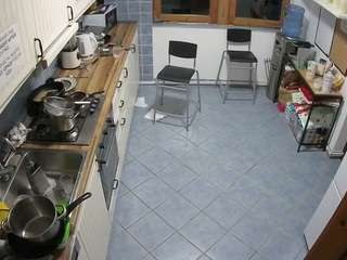 voyeurcam-julmodels-kitchen-2