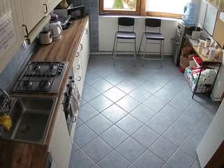 voyeurcam-julmodels-kitchen-2 camsoda