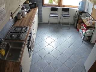 voyeurcam-julmodels-kitchen-2 camsoda