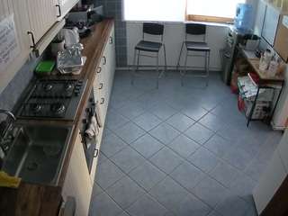 voyeurcam-julmodels-kitchen-2