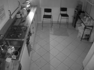voyeurcam-julmodels-kitchen-2 camsoda