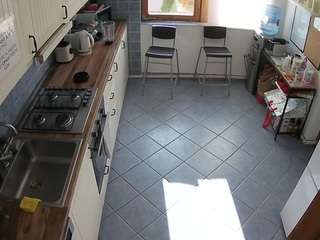 voyeurcam-julmodels-kitchen-2 camsoda