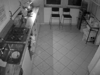 voyeurcam-julmodels-kitchen-2 camsoda