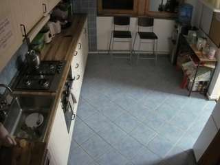 voyeurcam-julmodels-kitchen-2 camsoda