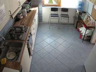 voyeurcam-julmodels-kitchen-2 webcam model