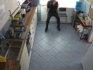 voyeurcam-julmodels-kitchen-2