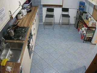 voyeurcam julmodels kitchen 2