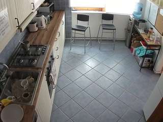 voyeurcam-julmodels-kitchen-2