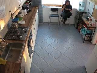 voyeurcam-julmodels-kitchen-2 webcam model