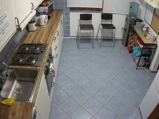 voyeurcam-julmodels-kitchen-2