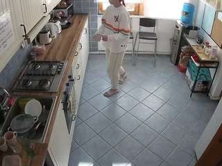 voyeurcam-julmodels-kitchen-2