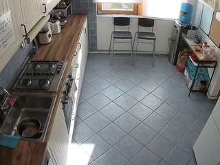 voyeurcam-julmodels-kitchen-2
