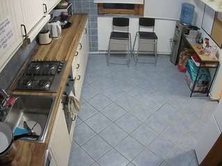 voyeurcam-julmodels-kitchen-2