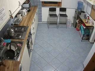 voyeurcam julmodels kitchen 2