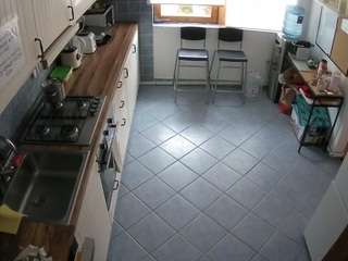 voyeurcam-julmodels-kitchen-2