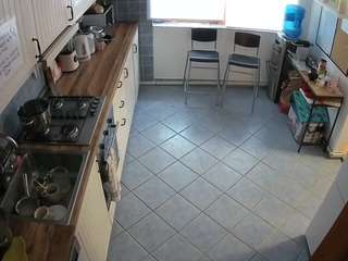 voyeurcam julmodels kitchen 2