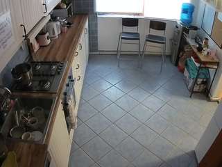 voyeurcam-julmodels-kitchen-2