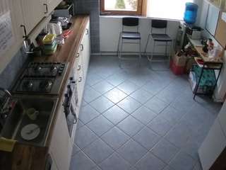 voyeurcam-julmodels-kitchen-2