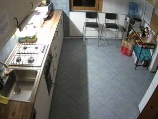 voyeurcam-julmodels-kitchen-2